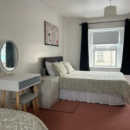 Town House,moville 61