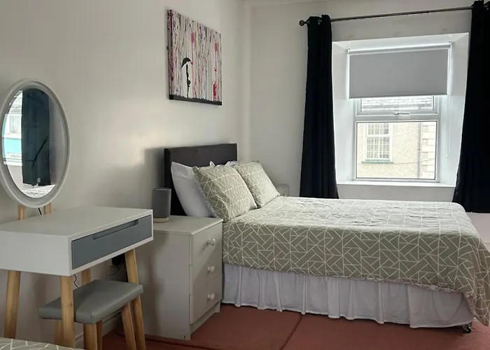 Town House,moville 61