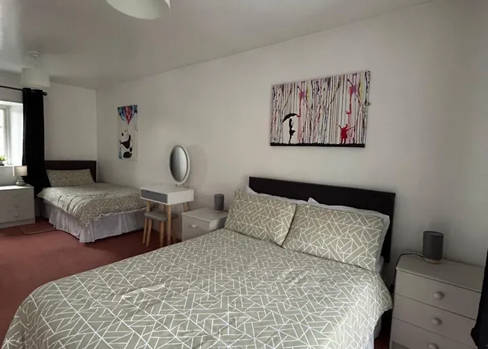 Town House,moville 61